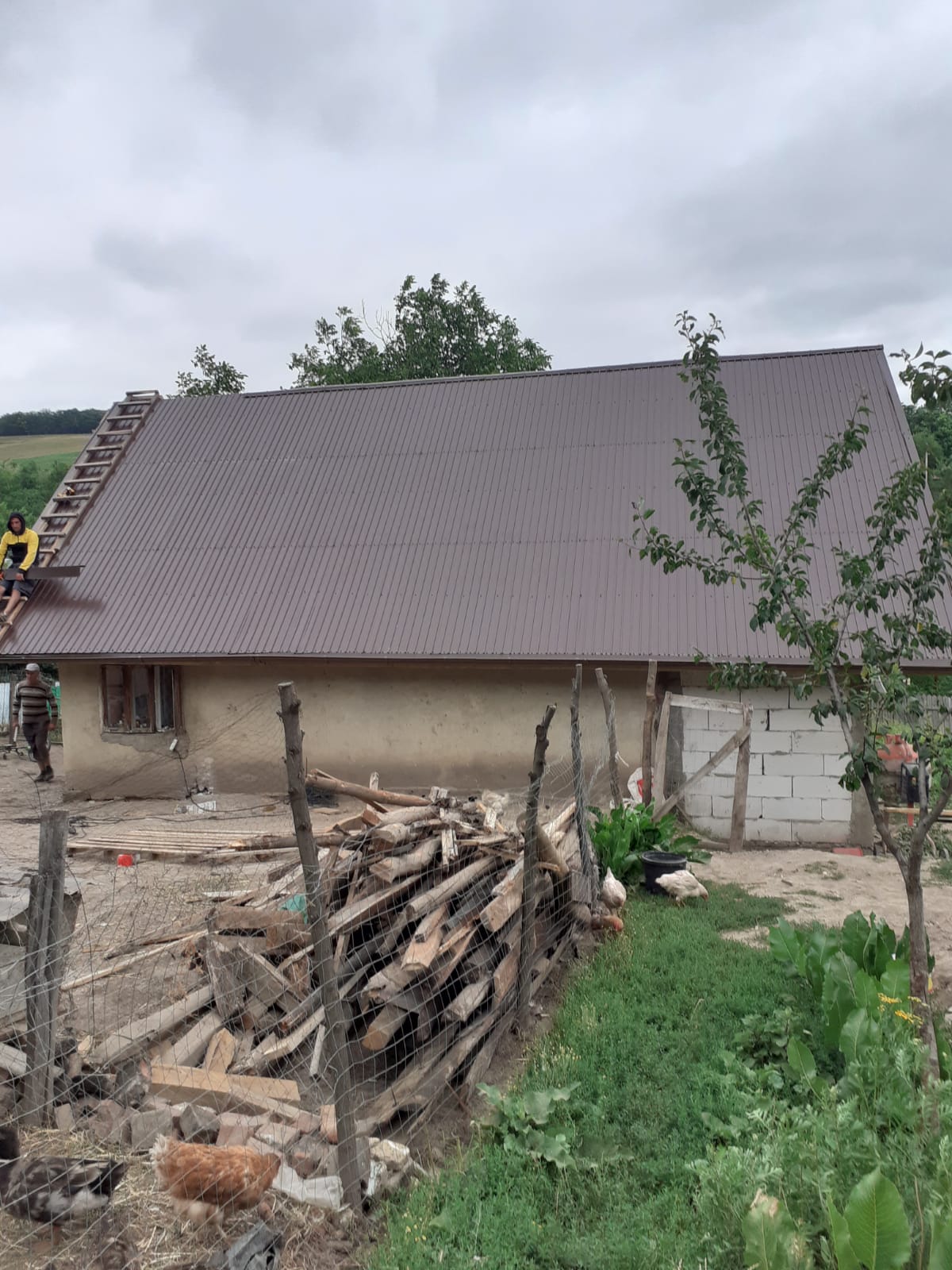 Casa familiei Baciu are un acoperiș nou