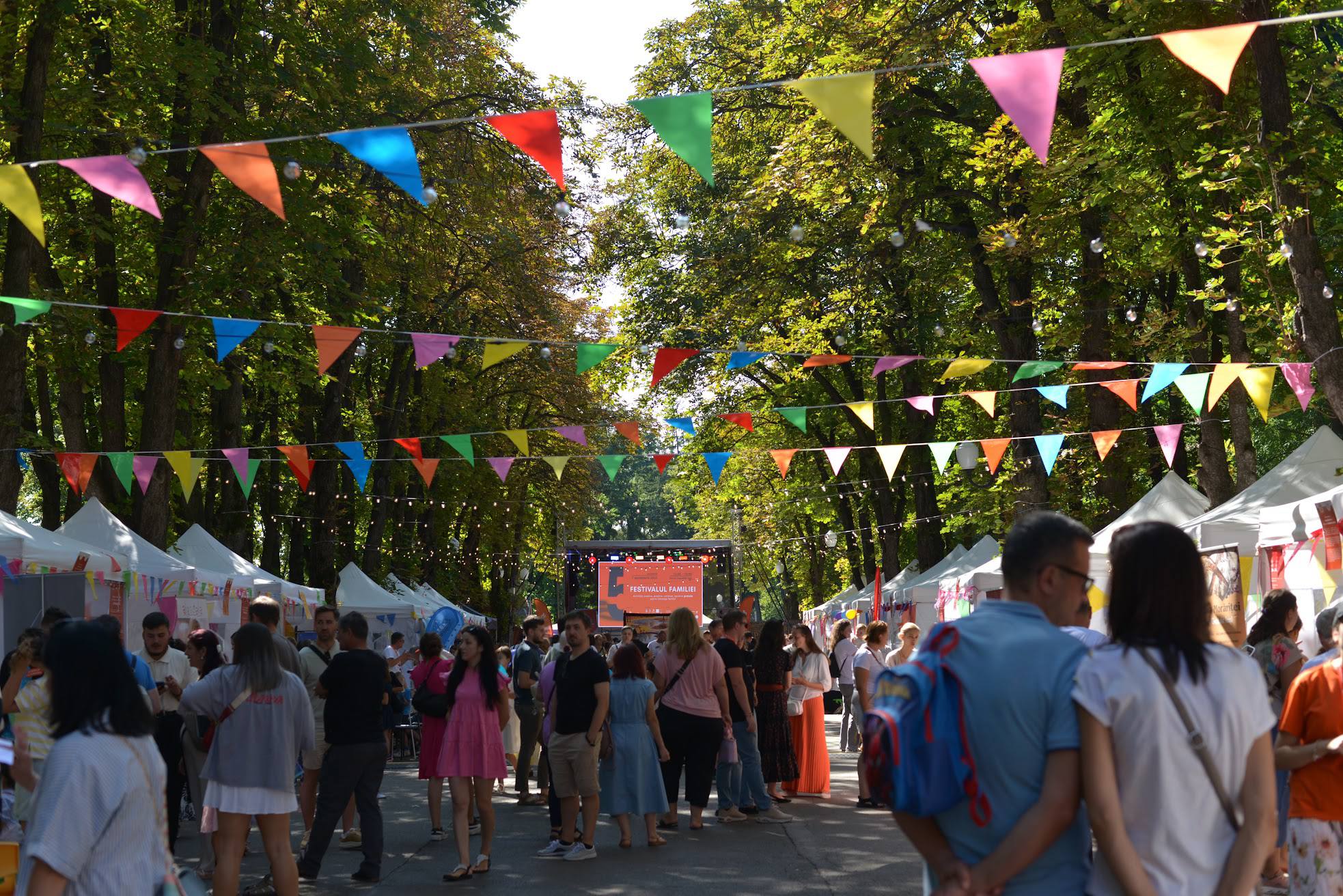 Familia, sărbătorită la Iași: zece mii de participanți la ediția a V-a a Festivalului Familiei