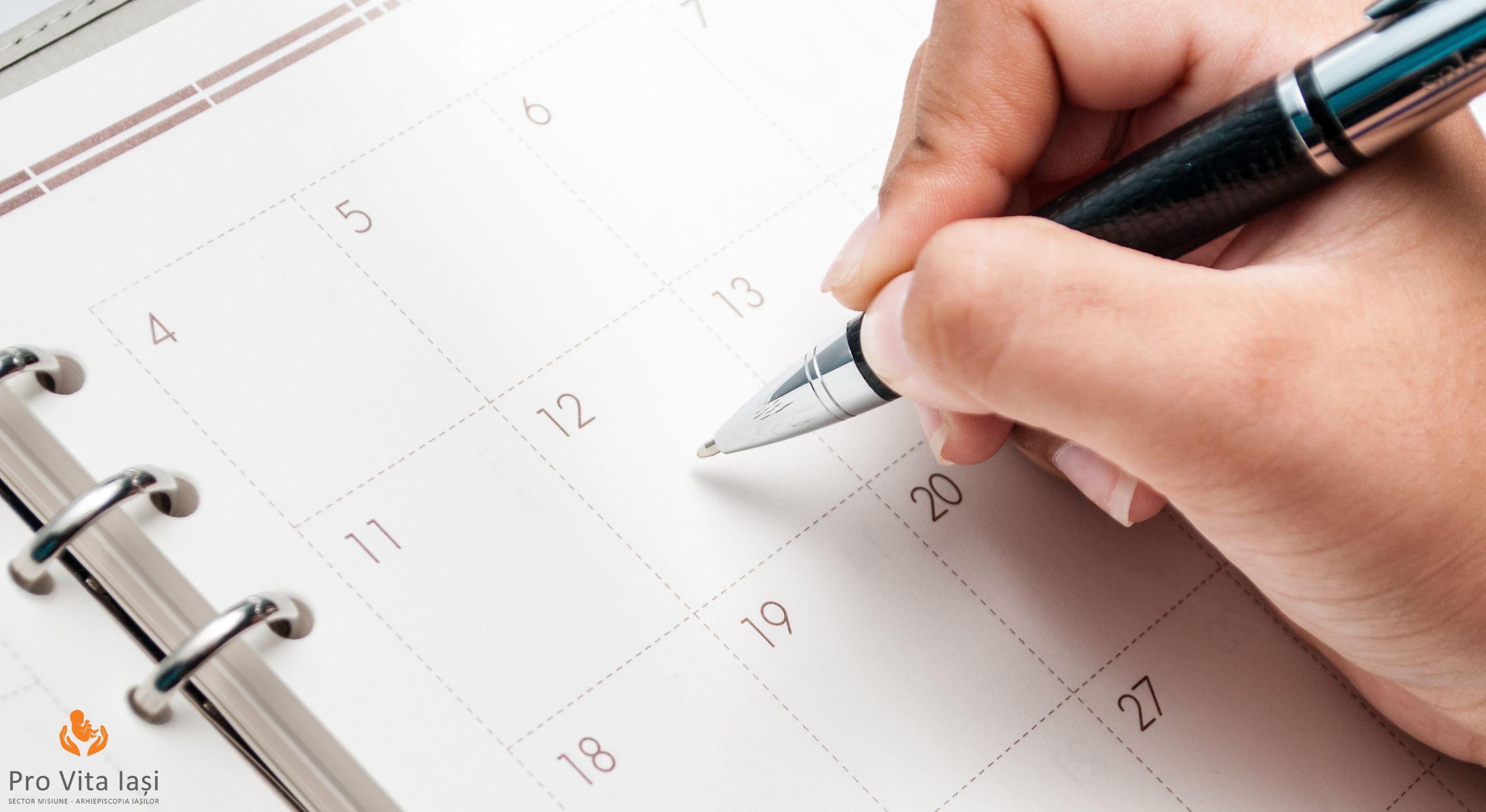 Cum poți organiza un grup de suport pentru mame aflate în situații vulnerabile