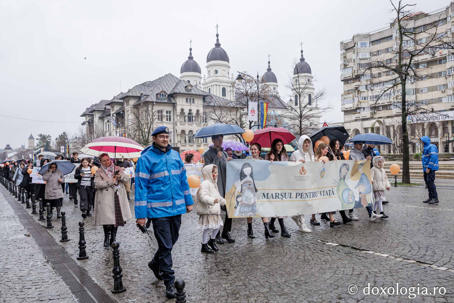 Marșul pentru viață a reunit 10.000 de participanți în Arhiepiscopia Iașilor