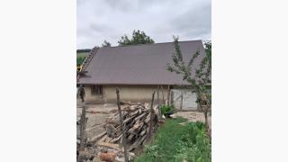 Casa familiei Baciu are un acoperiș nou