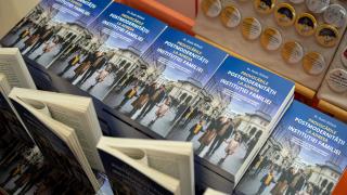 Luna pentru viață s-a încheiat la Iași cu lansarea volumului „Provocările postmodernității la adresa instituției familiei”