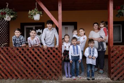Pro Vita Iași a construit două case pentru familii numeroase și mai are o familie pe listă