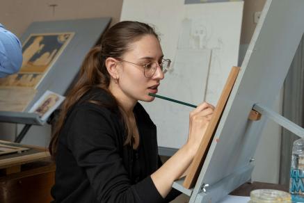 Portret de bursier: Ecaterina - „Să lupți, oricât de greu ar fi, dar să nu te dai bătut”