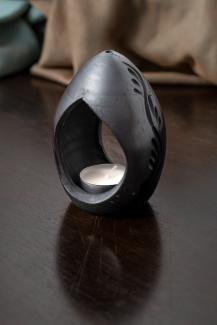 Suport din ceramică neagră de Marginea pentru lumânare pastilă