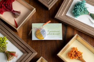 Mărțișor insignă-10-Pe unde vei merge