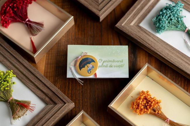 Mărțișor insignă-12-Protejează viața