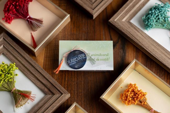 Mărțișor insignă-13-Răbdare